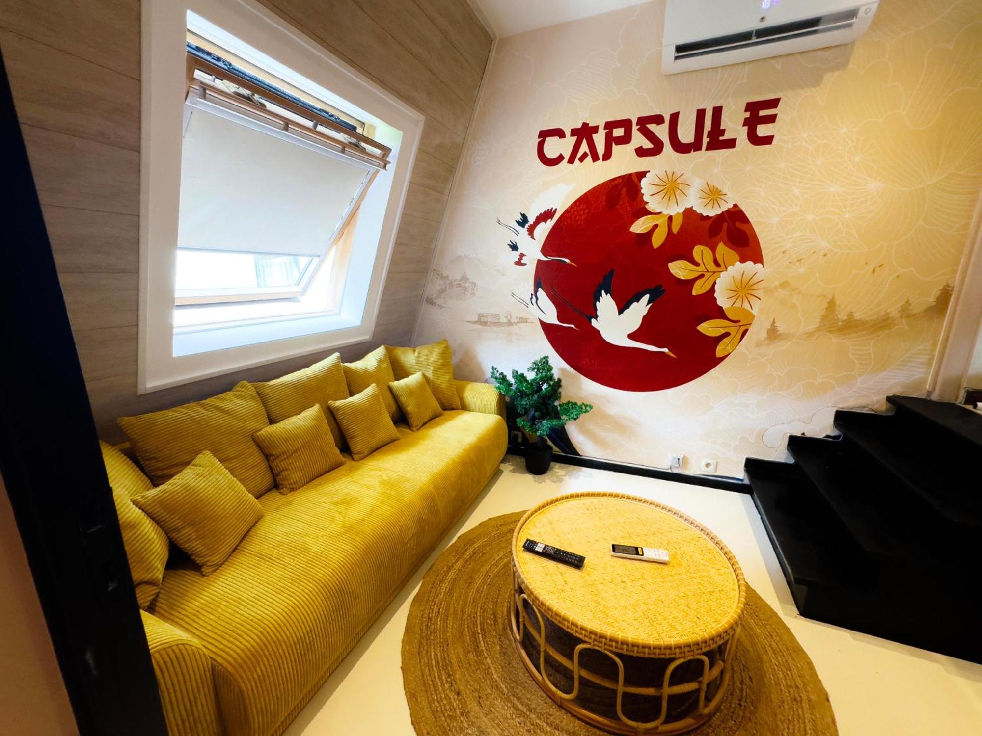 Capsule Lotus-Balneo-Sauna-Billard-Nintendo Hastiere-par-dela Exterior foto